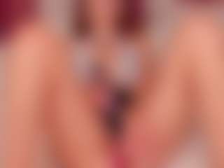 Live cam show with Adoralynn - Deepthroat on Camsoda