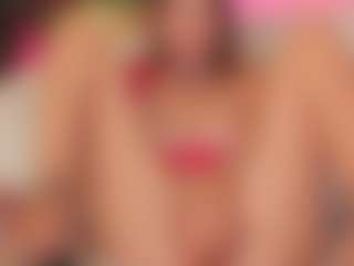 Live cam show with Adoralynn - Sexwebcam Latina on https://playwithruby.com