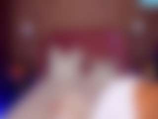 Live cam show with Adoralynn - Squirt on studioflirtlive.com