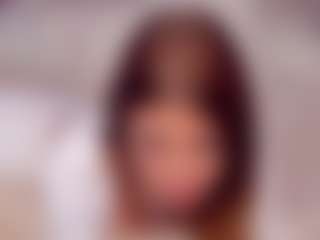 Live cam show with Adoralynn - Fingers on Camsoda