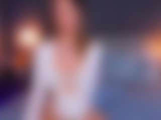 Live cam show with Adoralynn - Spy Petite on fapnchat