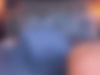 Live cam show with Adoralynn - Shaved Pussy Teen (18+) on SpankPalCams