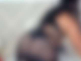 Live cam show with Sara - Curvy Latina on camwithhim.com | colombia