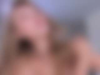 Chloe's Live Sex Cam Show