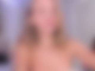 Live cam show with Chloe - Double Penetration on hrnylive.com
