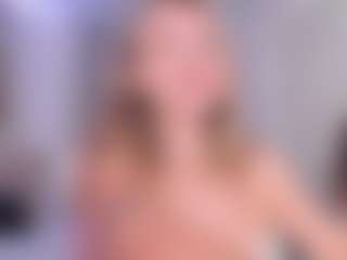 Live cam show with Chloe - Blonde Hair on alttransgirls