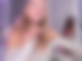 Chloe's Live Sex Cam Show