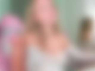 Chloe's Live Sex Cam Show