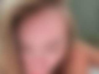 Chloe's Live Sex Cam Show