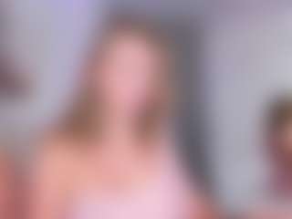 Chloe's Live Sex Cam Show