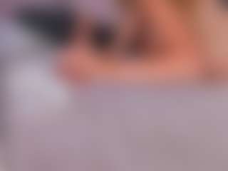 Live cam show with Chloe - Young Adult on StripNow