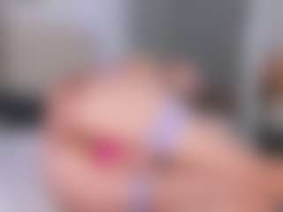 Live cam show with Chloe - Pov on livesuperchat.net
