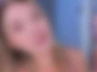 Chloe's Live Sex Cam Show