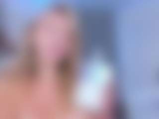 Live cam show with Chloe - Public Lovense on realtime-chat
