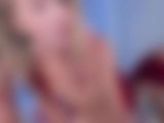 Live cam show with Chloe - Teen (18+) on Camming Site
