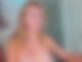 Chloe's Live Sex Cam Show