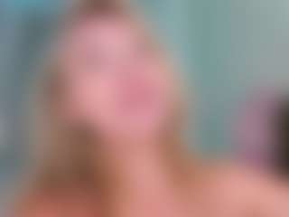 Live cam show with Chloe - Lush Blonde Hair on nudelive.tv