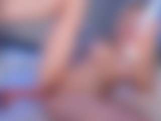 Chloe's Live Sex Cam Show