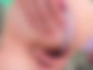 Live cam show with Chloe - Bikini on thefappeningchat.com