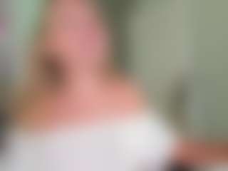 Live cam show with Chloe - Control on Free Soda