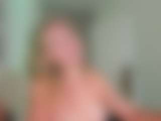 Chloe's Live Sex Cam Show