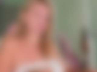 Chloe's Live Sex Cam Show