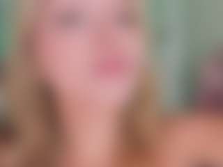 Chloe's Live Sex Cam Show