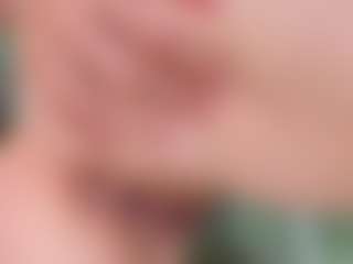 Live cam show with Chloe - Orgasm on Camsoda