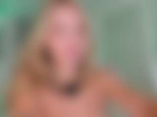 Chloe's Live Sex Cam Show