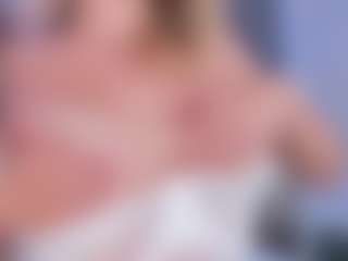 Live cam show with Chloe - Blonde Hair on SinfulBabes