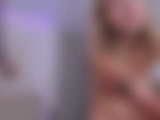 Chloe's Live Sex Cam Show