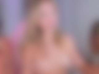 Live cam show with Chloe - College Big Tits on StripNow