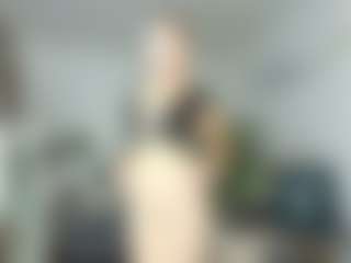 Flexxy-Cat MILF webcam performer live streaming