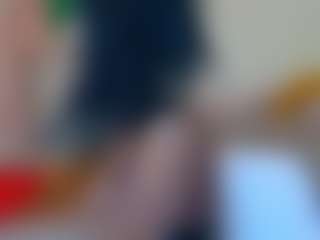 Live cam show with Mocha Kaia - Hairy Pussy on SxyPornLive