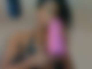 Live cam show with Mocha Kaia - Shaved Pussy on EXY