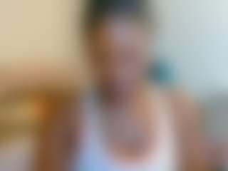 Live cam show with Mocha Kaia - Moaning on Camming Site