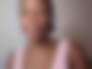 Live cam show with Mocha Kaia - Bedroom on Streamer API