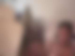 Live cam show with Mocha Kaia - Shaved Pussy on liverealitysex.com