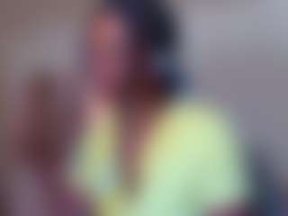 Live cam show with Mocha Kaia - Big Tits on livesuperchat.net