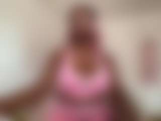 Live cam show with Mocha Kaia - Full Nudity on StripNow
