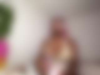 Live cam show with Mocha Kaia - Handjob on StripNow