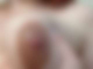 Live cam show with Darkheto - Glasses on Pornisteam.com