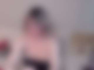 Live cam show with Darkheto - Small Tits on Camsoda