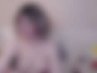 Live cam show with Darkheto - College Curvy on live.xbliss.ai