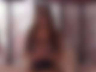 Live cam show with BeccaDelux - Brown Hair on Fapmatic.com