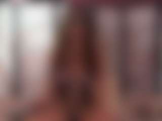 Live cam show with BeccaDelux - Brown Hair on Pornisteam.com