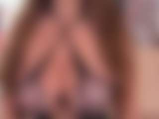BeccaDelux MILF webcam performer live streaming