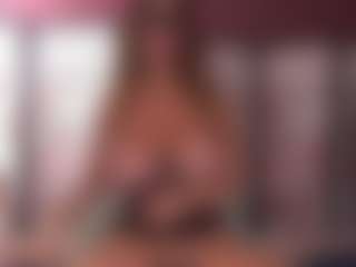 Live cam show with BeccaDelux - Middle Aged on studioflirtlive.com