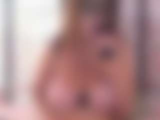 BeccaDelux's Live Sex Cam Show