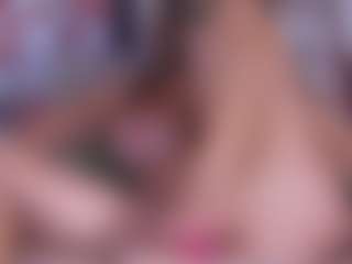 BeccaDelux MILF webcam performer live streaming